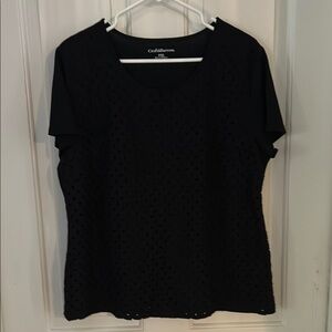 Mostly cotton tee black eyelet , PXL, Croft &Borrow